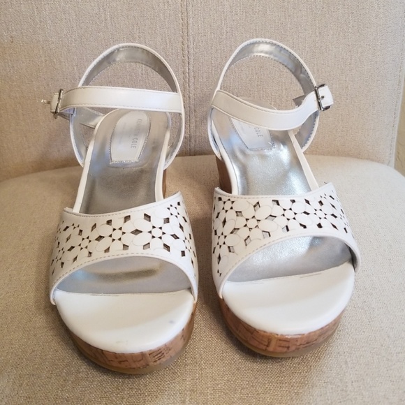 Kenneth Cole Corrine Flower Wedges - Picture 2 of 9